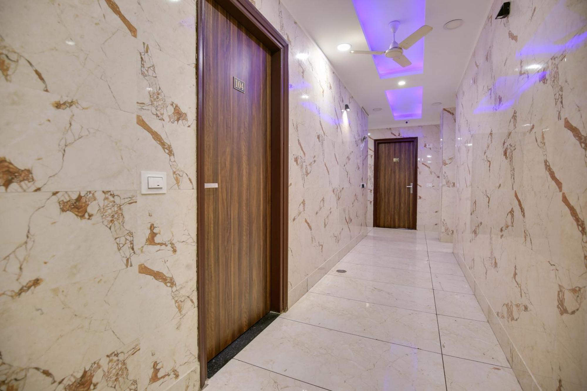 Hotel O Royal Mohali Экстерьер фото