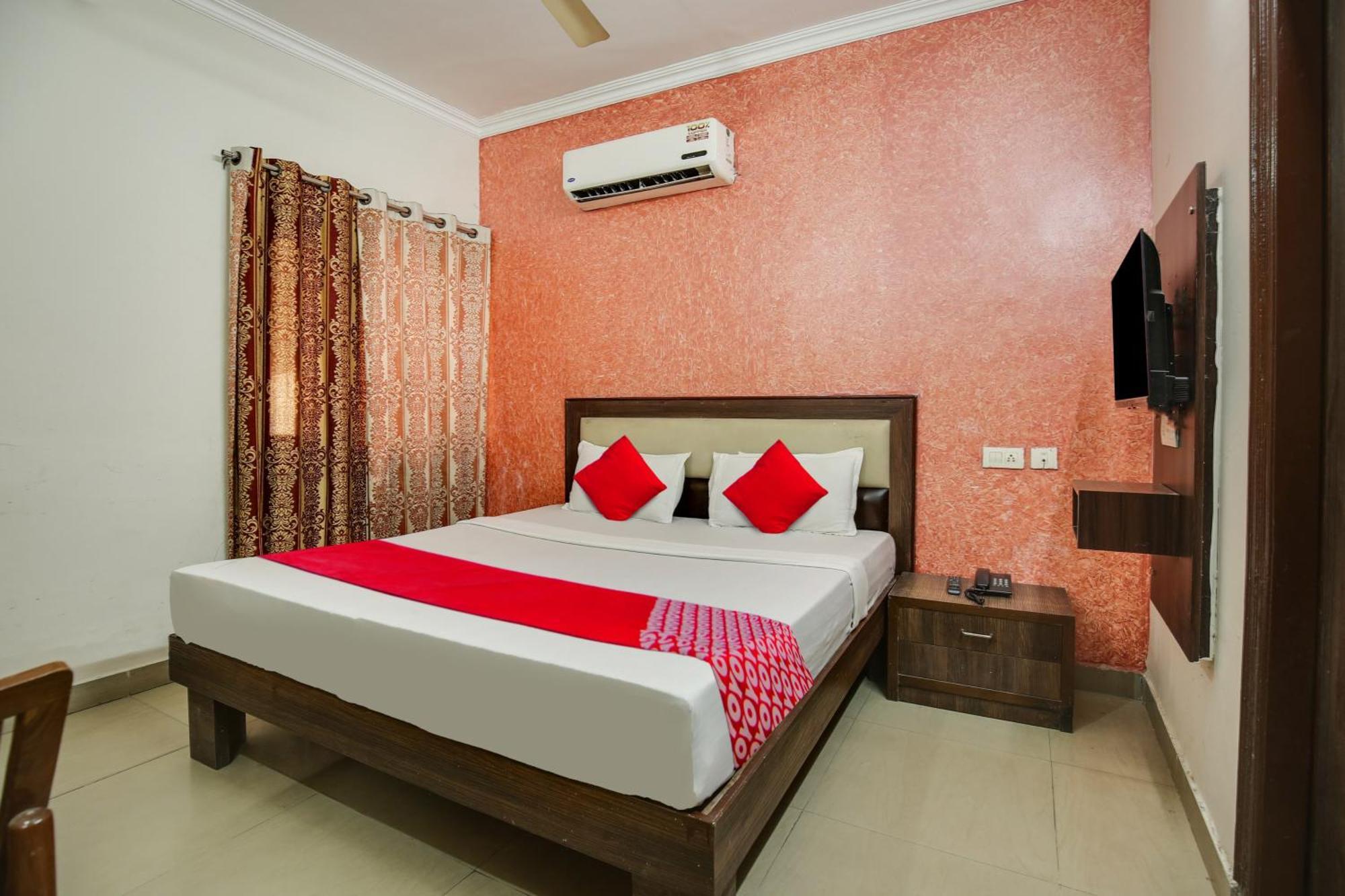 Hotel O Royal Mohali Экстерьер фото
