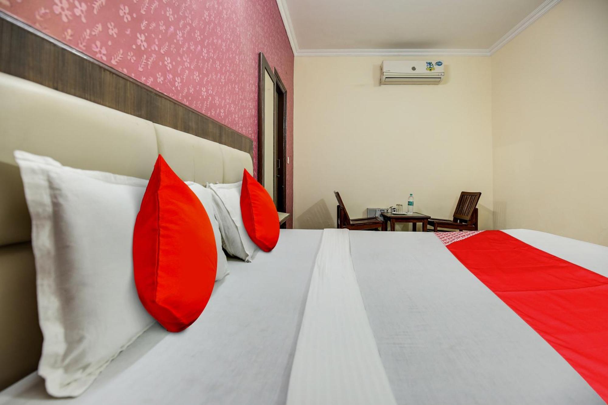 Hotel O Royal Mohali Экстерьер фото