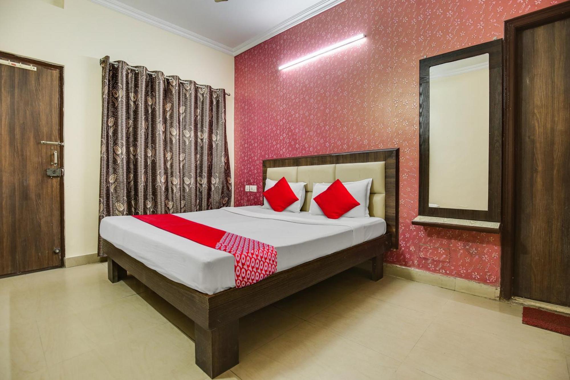Hotel O Royal Mohali Экстерьер фото