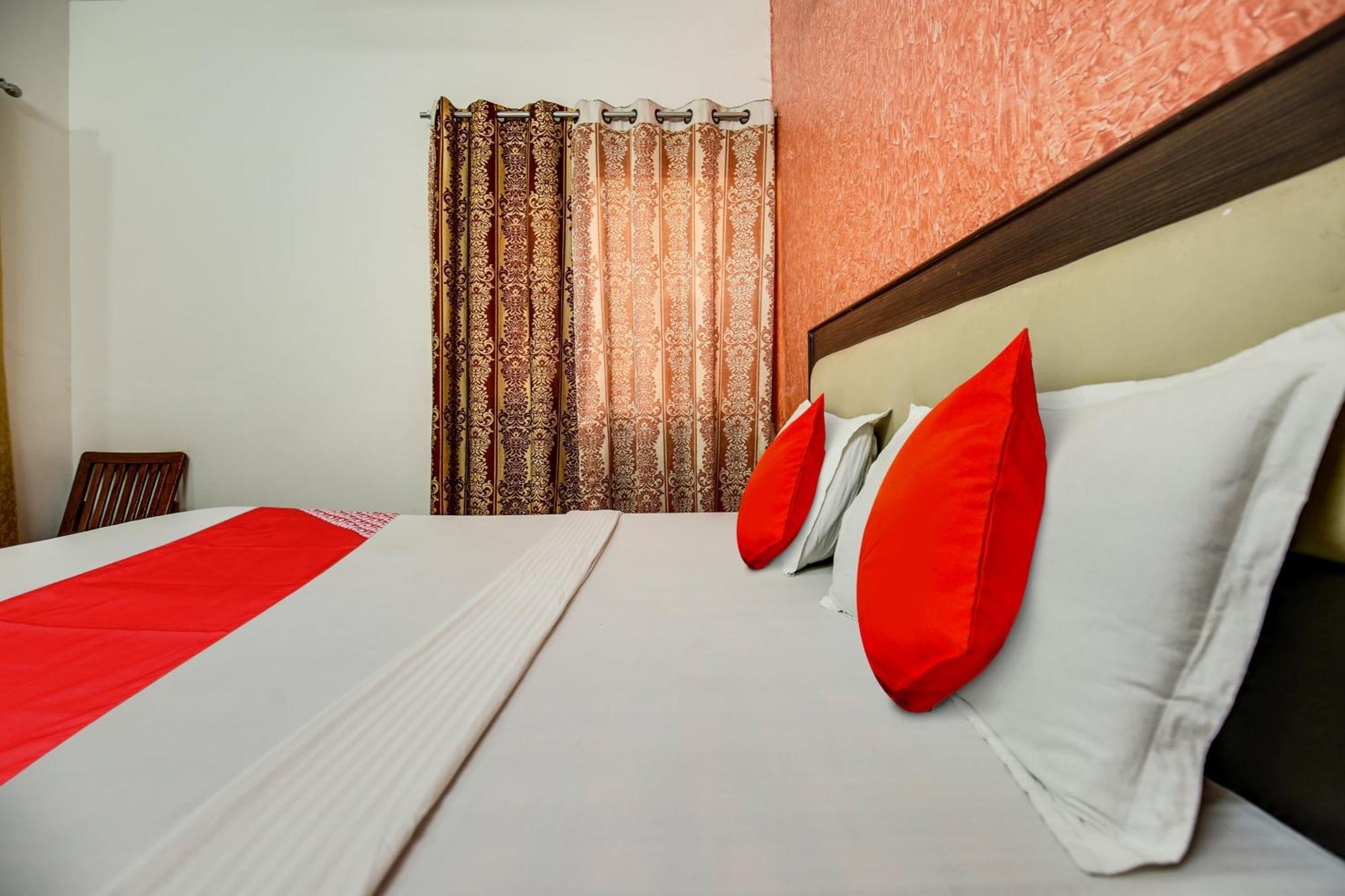 Hotel O Royal Mohali Экстерьер фото
